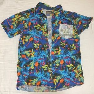 Tropical short sleeve button down shirt